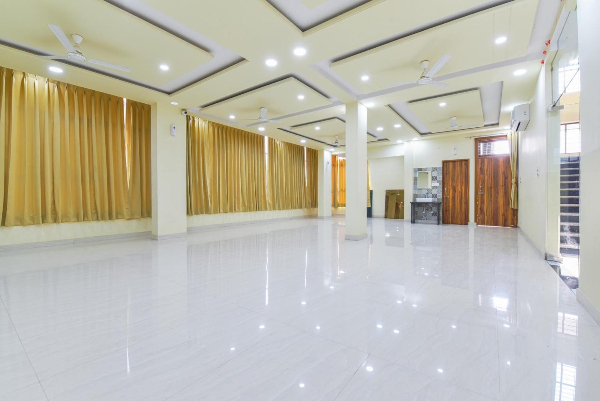 Homewood Near Airport Hotel Jaipur